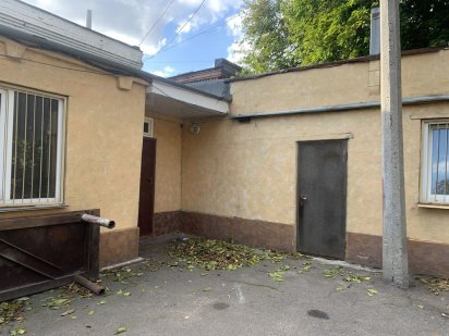 Здається в самому центрі приміщення зі всіма комунікаціями Черкаси