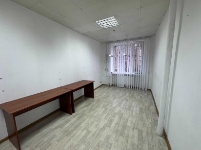 Кабінет в центрі, вул. Н. Сотні Черкаси