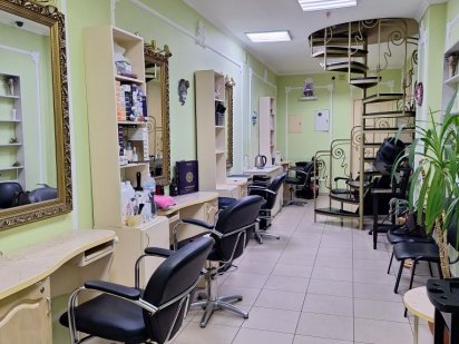 Здаються в оренду місця в салоні краси Черновцы