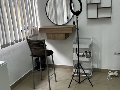 оренда робочого місця бровиста Ужгород