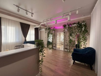 Фасадне приміщення на Героїв Майдану Чернівці