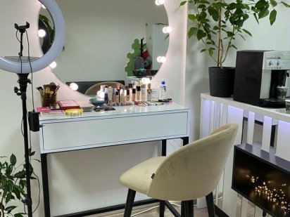 Робоче місце для бровіста/візажиста Ужгород