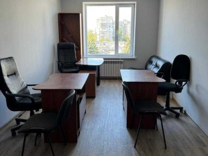Здається офіс з меблями і свіжим ремонтом Черкаси