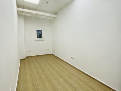 Кабинет салон офис 21м2  помещение из 2 комнат магазин Левобережная Київ