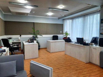 Комерційне приміщення по бул. Шевченка з великими панорамними вікнами Черкаси