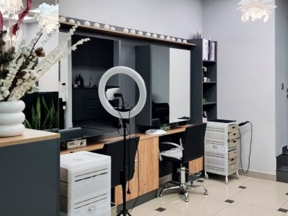 Оренда 1 місця для перукаря в моностудіїї. Черкаси