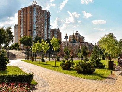 Офіс з меблями 2к в жк Оазис, Володимира Івасюка (Героїв Сталінграда) Київ