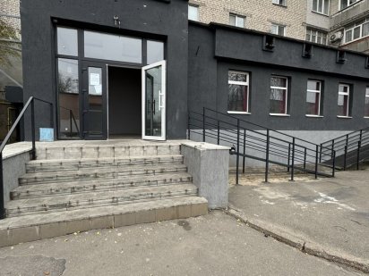 Фасадне приміщення, р-н Залізничного вокзалу. Вінниця