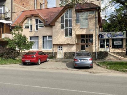 Оренда комерційої будівлі Ужгород