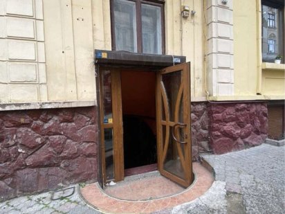 Оренда комерційного приміщення на площі Філармонії Черновцы