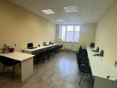 Оренда офісу на просп.Космонавтів Винница