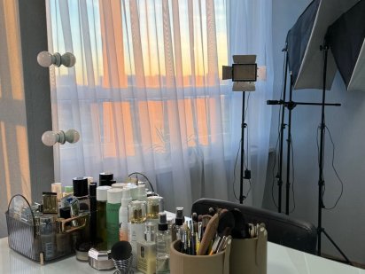 Коворкінг, оренда робочого місця для візажиста/бровиста Київ