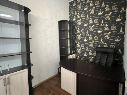 Оренда офісного приміщення з меблями в центрі міста Кропивницкий