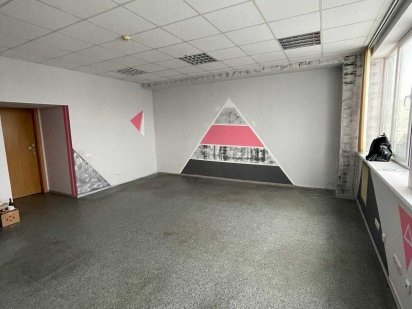 Здам офіс 31 м2, Бізнес центр "Новий", Сверстюка 11а,метро Лівобережна Киев