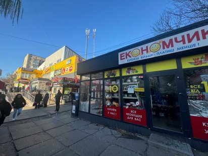 Здається в оренду кіоски 14м і 30 м  у Святошинському районі Київ