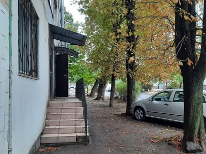 Приміщення  в  центрі  65м з  окремим входом,   за  10000 грн. Кропивницкий