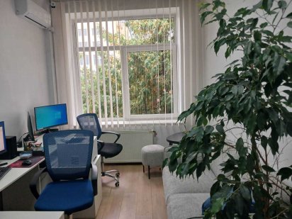 Оренда офісу 14.4 кв.м._бізнес центр вул.Промислова_ від власника Львов