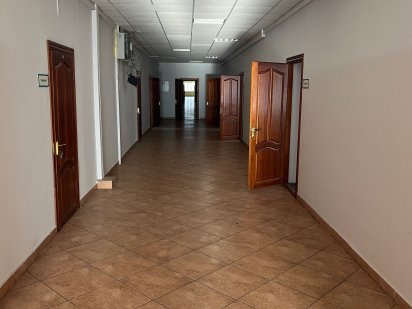 Здам в оренду приміщення під офіс 600 м2, Залізнична7(Світло 24/7) Львів