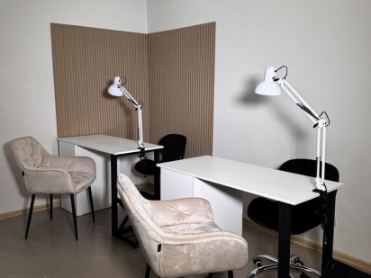 Оренда майстр манікюру/педикюру півмісяця/місяць/поденно центр Львова Львів