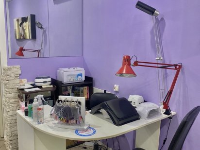 Сдам кабинет мастеру маникюра в салоне