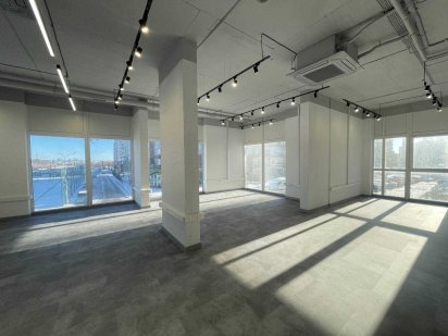 Оренда комерційне приміщення під офіс коворкінг магазин вул Стрийська Львів