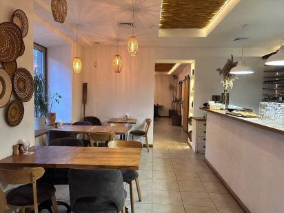 1 поверх, 113 кв м, фасад, центр, під кафе, магазин