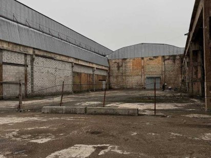 Оренда відкритого майданчика 1040 м.кв. Київ, м. Нивки 5 хв. Київ