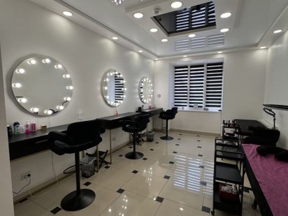 Оренда робочого місця для Бровиста /Візажиста /НЕ ВИМИКАЮТЬ СВІТЛО Львов