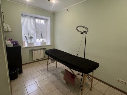 Здам кімнату, перманент, нарощування вій, шугаринг