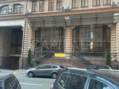 Аренда фасадного помещения ЛЮБОЙ вид деятельности Центр Киев