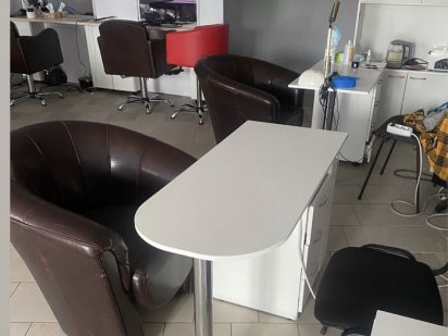 Оренда робочого місця для манікюра Житомир