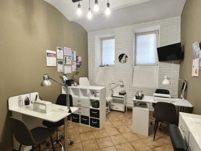 Суборенда студії манікюру Львов