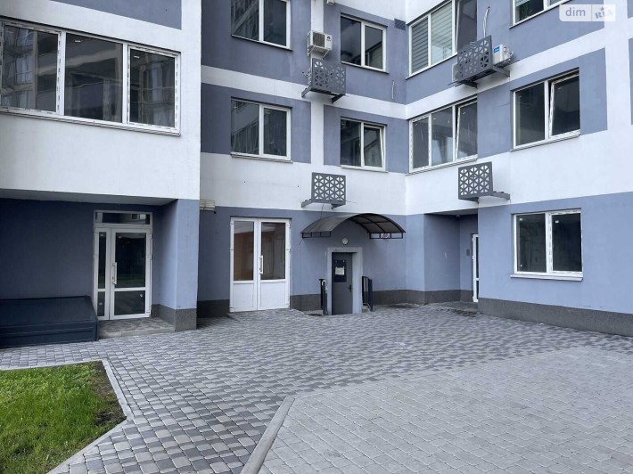 Здається комерційне приміщення на вул. Ревуцького 40В, площа 42 кв.м - фото 1