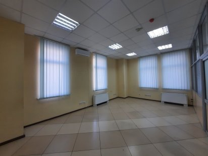 Антоновича,БЦ Максим, 154 м2, ремонт, мебель частично Киев