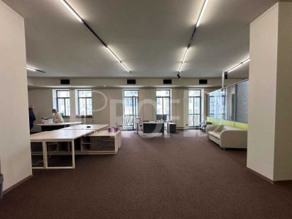 БЕЗ% оренда офісного блоку на Контрактовій площі (220 м2) Киев