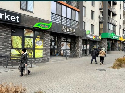 Пр.Героев Украины ост.Школьная место ТОП,37м 26000грн. Миколаїв