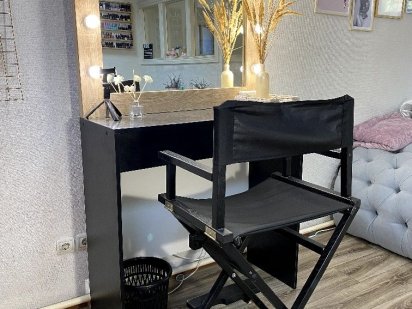 Кушетка /дзеркало/Місце для бровиста/візажиста/лешмейкера/стиліста Миколаїв
