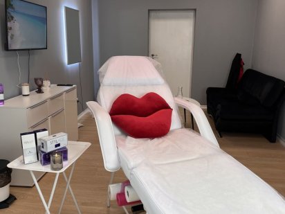 Кабінет VIP центр для косметолога чи майстра перманенту ПЕЧЕРСЬК Киев