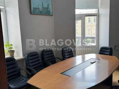 Хмельницького Богдана 30/10, Офіс, 100м2, 5-кабінетів Шевченківський Київ