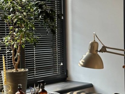 Місце майстра манікюру в оренду, стіл Вінниця