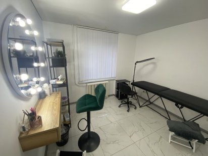 Оренда кабінету на пів місяця( оренда кушетки, візажного стола) Винница