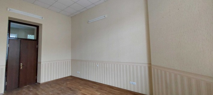 Сдаем в аренду  офисное помещение 20 м2 - фото 1