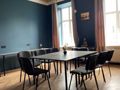 Терміново!Оренда офісу у центрі міста, з ремонтом та меблями недорого Львов