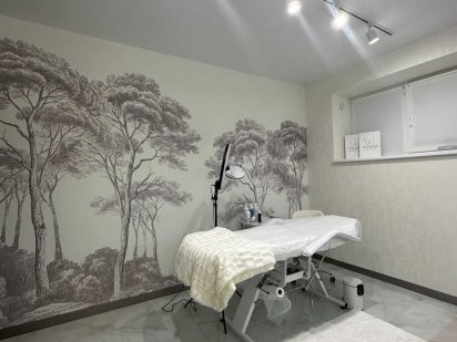 Оренда приміщення у студії краси ,ближній центр ,поруч ЖК Семицвіт Львов