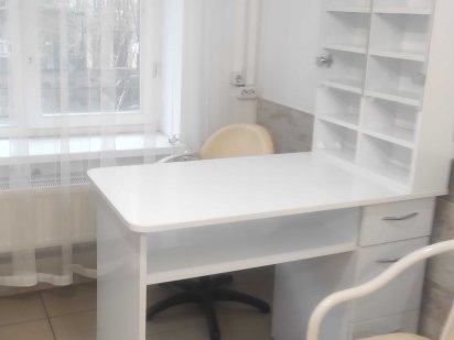 Здам в суборенду місце для майстра манікюру Винница