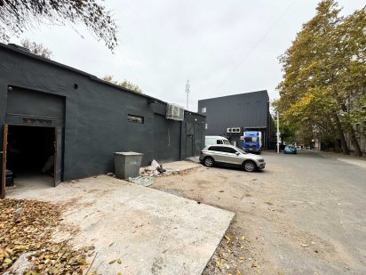 Пр.Центральний/3Слобідська(за АТБ) 27кв.м. великий район 10000 грн/міс Миколаїв