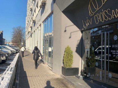 Оренда фасадного приміщення поруч з ТЦ СКРИНЯ Львов