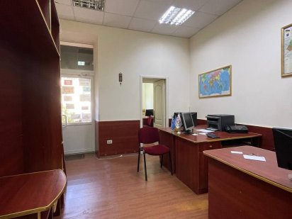 Оренда комерційного приміщення у центрі Льовова, по Вул Дорошенка Львів