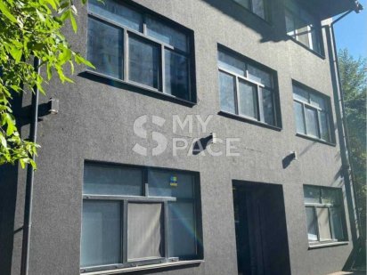 Метро Славутич Осокорки дом 750 м2 Київ