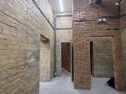 35 м. Фасад. Аренда. Свет всегда. метро Политехнически Институт 3 мин